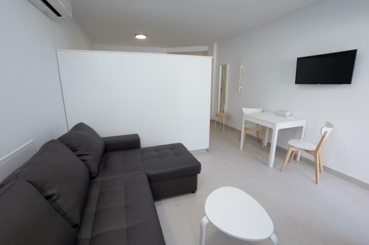Apartamentos Mombasa 1 Planta Nerja Extérieur photo