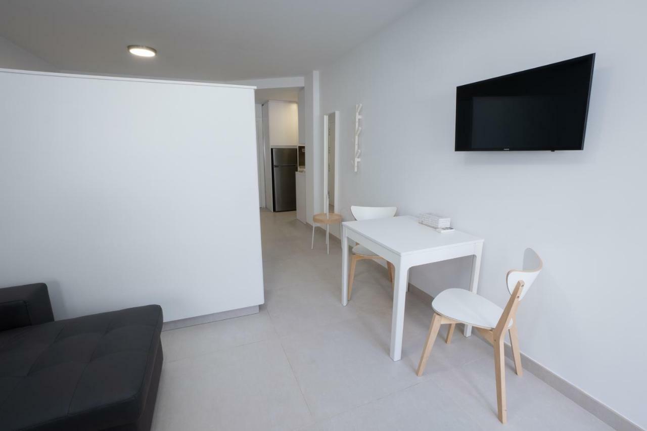 Apartamentos Mombasa 1 Planta Nerja Extérieur photo