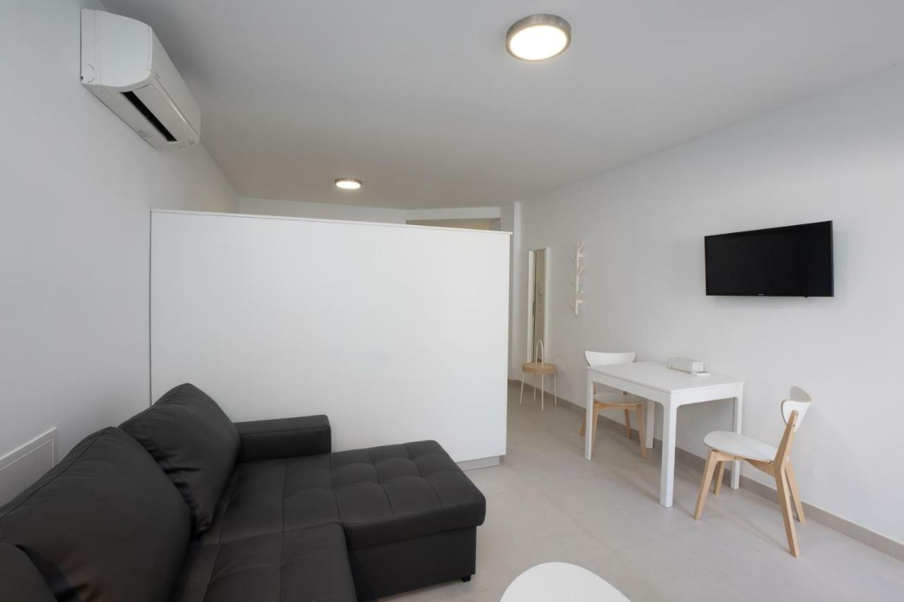 Apartamentos Mombasa 1 Planta Nerja Extérieur photo